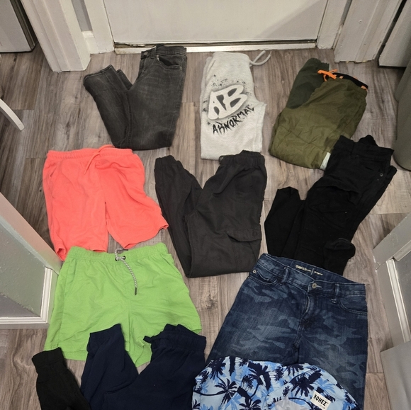 Boy's Size Large Clothes Lot Varying Brands Levis, Gap, Athletic Works - Picture 6 of 12